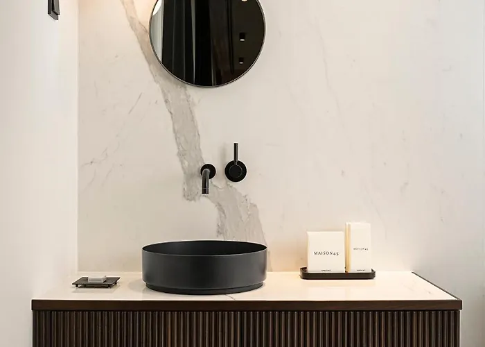 Maison 45 - Luxury Boutique