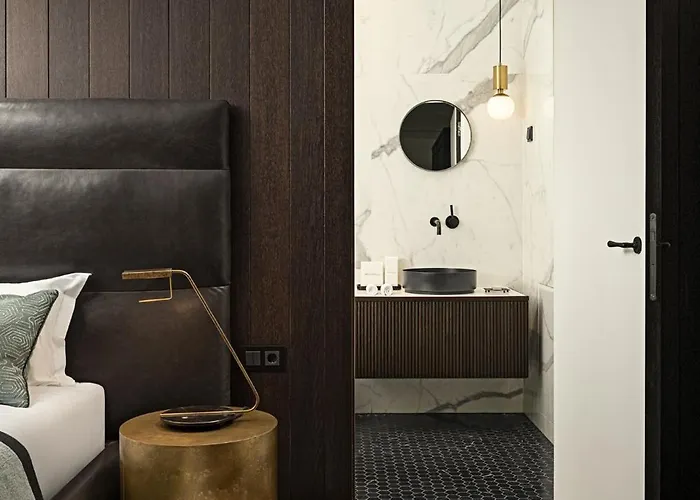 Maison 45 - Luxury Boutique