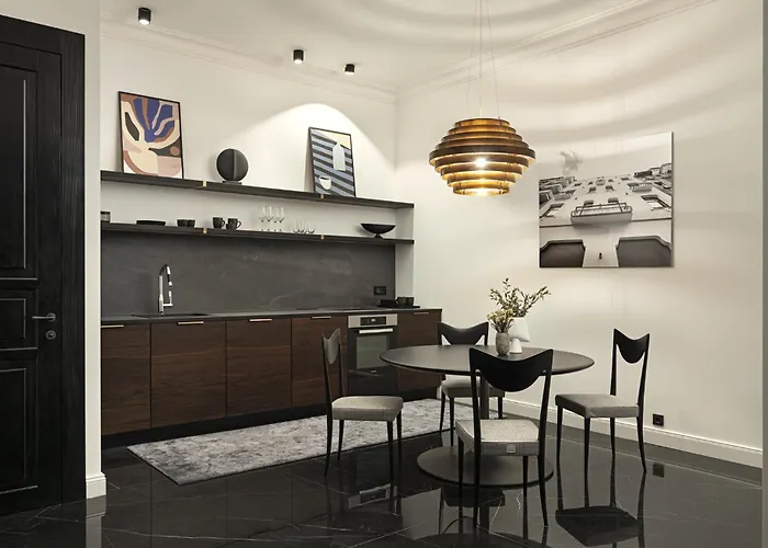 Maison 45 - Luxury Boutique
